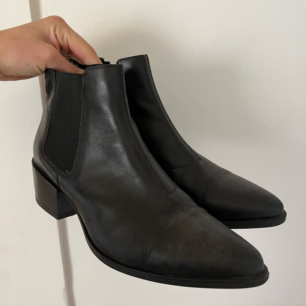 Vagabond black boots